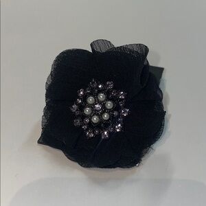 Black Fabric Flower stretchy Cocktail Ring with Pearl & Lavender Crystal Center
